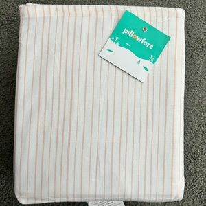 Pillowfort Twin Sheet Set NEW